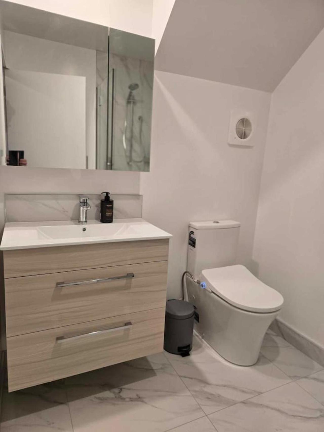 Apartment Cbd 2 - 2 Bed 2 Bath *